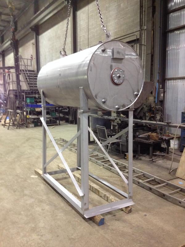 Stainless steel condensate tanks