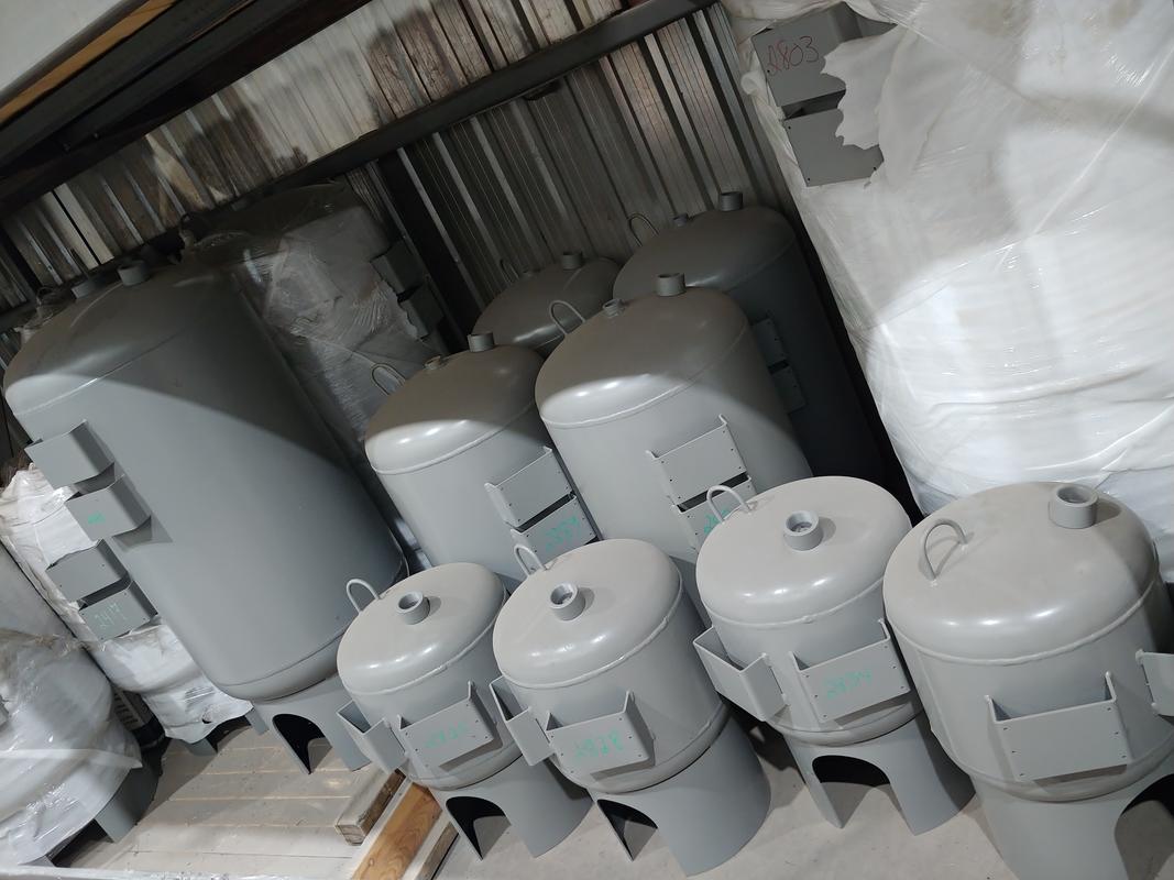 Expansion tanks
